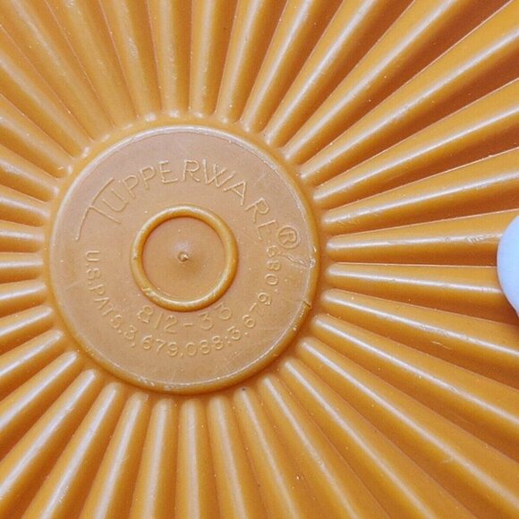 Tupperware Container Lot 4 Bowls 3 Lids Vintage USA Yellow, Orange, Red Fall - Picture 8 of 10